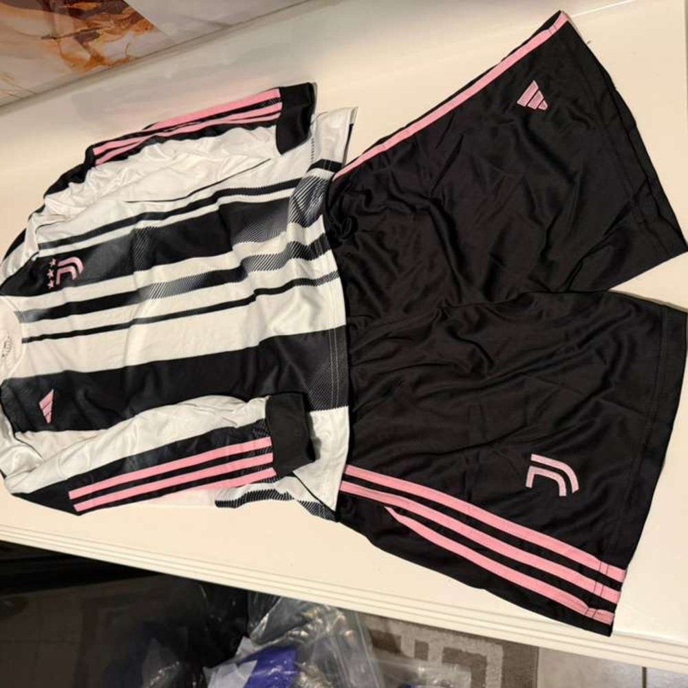 Juventus Jersey and Shorts Size M